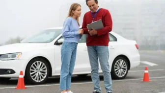 Night-Time Driving Lessons in Horley